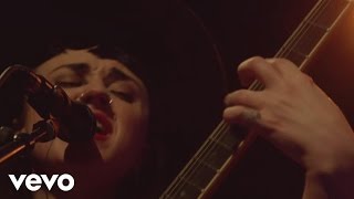 Hiatus Kaiyote  Molasses Live [upl. by Ydahs324]