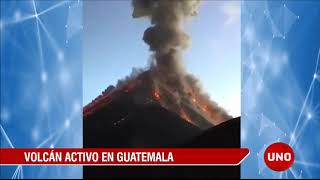 38 muertos por erupción del volcán de fuego en Guatemala [upl. by Eimmaj589]