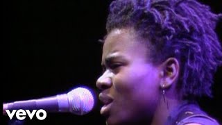 Tracy Chapman  Talkin bout a Revolution Live [upl. by Irrej867]