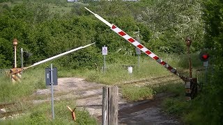 Spoorwegovergang Altavilla Irpina I  Railroad crossing  Passaggio a livello [upl. by Aloysius]