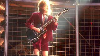 Thunderstruck  Angus Young Isolated  Live at Donington [upl. by Shaina]