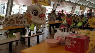 Lion dance in Tanglin halt Hawker Centre [upl. by Torray719]