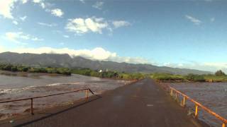 Hawaii Tsunami 31111 REAL FOOTAGE the same tsunami that hit Japan [upl. by Suoivatra658]