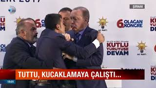 Erdoğanın konuşması esnasında sahneye fırlayan genç [upl. by Esele]