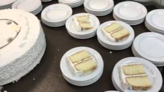 How to cut a wedding cake at McHales [upl. by Pollux67]