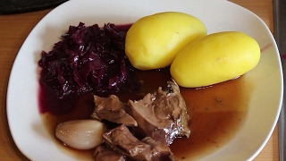 Dutch Oven Rehkeule in PortweinAhornsirup Sauce mit fruchtigem Portwein Rotkohl [upl. by Horacio719]