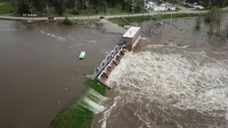 2 Michigan dams breached thousands evacuated amid flooding [upl. by Annabell]