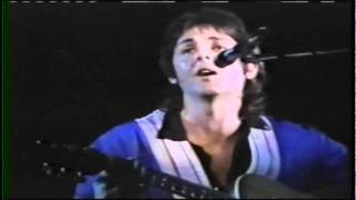 Paul McCartney  Blackbird Live Acoustic High Quality [upl. by Sailesh318]