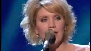 Alison Krauss amp Union Station CMA 2005 My Poor Old Heart [upl. by Eniamerej57]