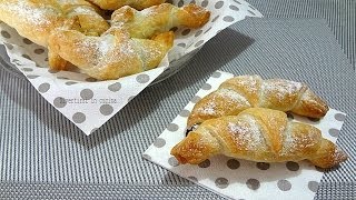 Cornetti di pasta sfoglia al cioccolato [upl. by Enomahs]