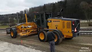 GraderGreder Grading the road  Operating Techniques [upl. by Malinda]