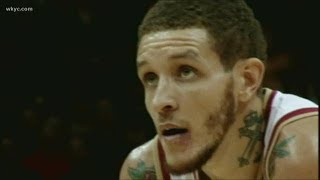 Former Cavs guard Delonte West attacked in disturbing video [upl. by Trammel]