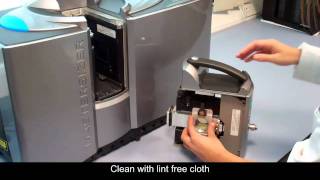 Malvern Mastersizer 3000 Cleaning cell windows [upl. by Irol391]