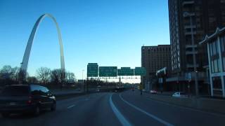 Driving in USA  St Louis Missouri  Downtown and The Arch [upl. by Iney776]