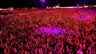 Robbie Williams  She´s the one  Live at Knebworth [upl. by Oirasec]