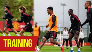 Training  Skills in the rondos and finishing drills  Manchester United [upl. by Alam]