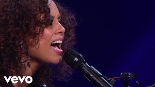 Alicia Keys  Butterflyz Piano amp I AOL Sessions 1 [upl. by Cocke787]