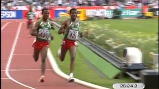 BekeleGabrselassie10000mWorld ChampionshipsParis2003 [upl. by Abernon]